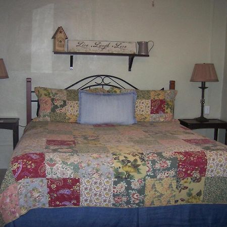 Blanco County Inn & Guesthouses Exteriör bild