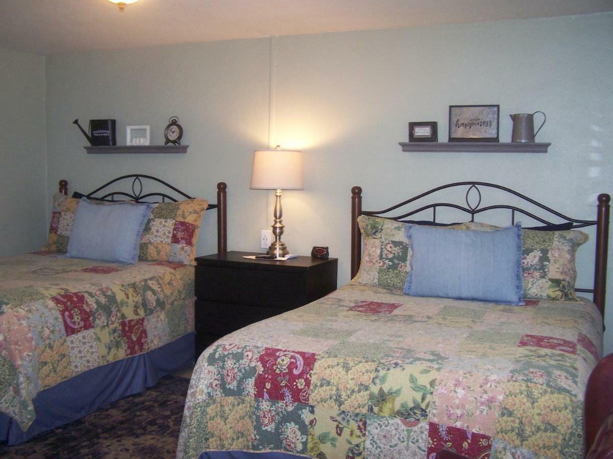 Blanco County Inn & Guesthouses Exteriör bild